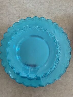 Lot of two 8 packs of blue Scalloped plastic party plates.